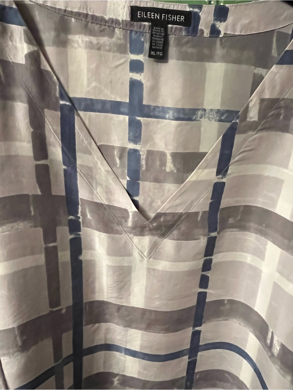EILEEN FISHER SILK Blue & Gray Plaid V-Neck Top SizeXL - Picture 4 of 8